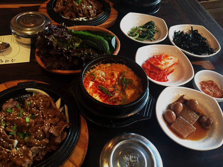 Lecker, scharf und vielfältig Essen in Seoul - Essen für zwei Personen