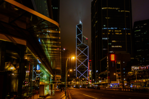 Hongkong - Nachtansicht mit Blick auf die Bank of China