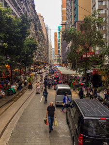 Hongkong-Straßenansicht mit Markt