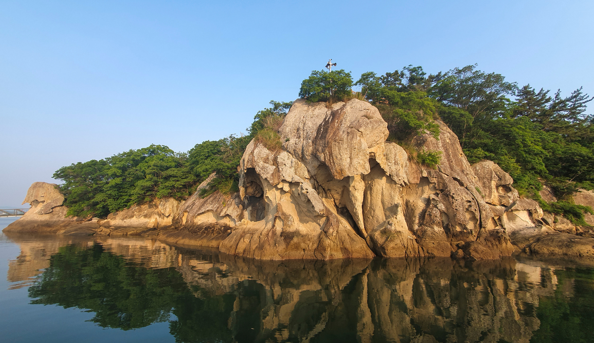 Gatbawi-Fels am Ufer von Mokpo, Südkorea