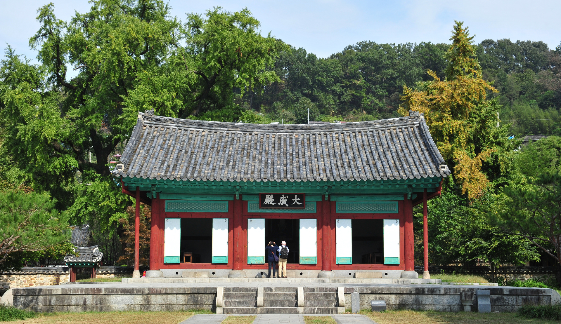 Die historische Jeonju Hyanggyo, eine konfuzianische Schule aus dem 14. Jahrhundert im Jeonju Hanok Village